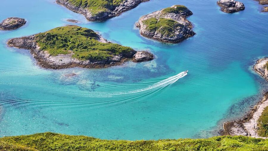 Tromsø: Sommaroy Fjord Tour with Lunch Option & Midnight Sun - Who will get the most from this trip