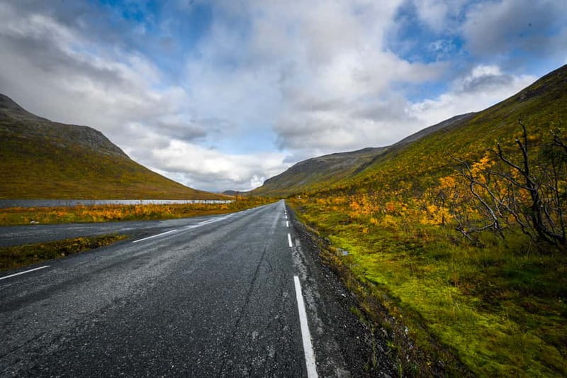 Tromsø: Sommaroy Fjord Tour with Lunch Option & Midnight Sun - Evening departures and the midnight sun