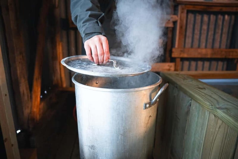 Tromsø: Tasty King Crab Adventure - From Magic Ice Bar to Arctic water