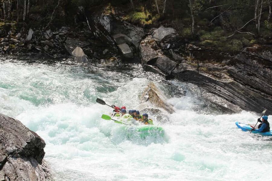 Voss: Thrilling Whitewater Rafting Guided Trip - Getting equipped for cold Norwegian water