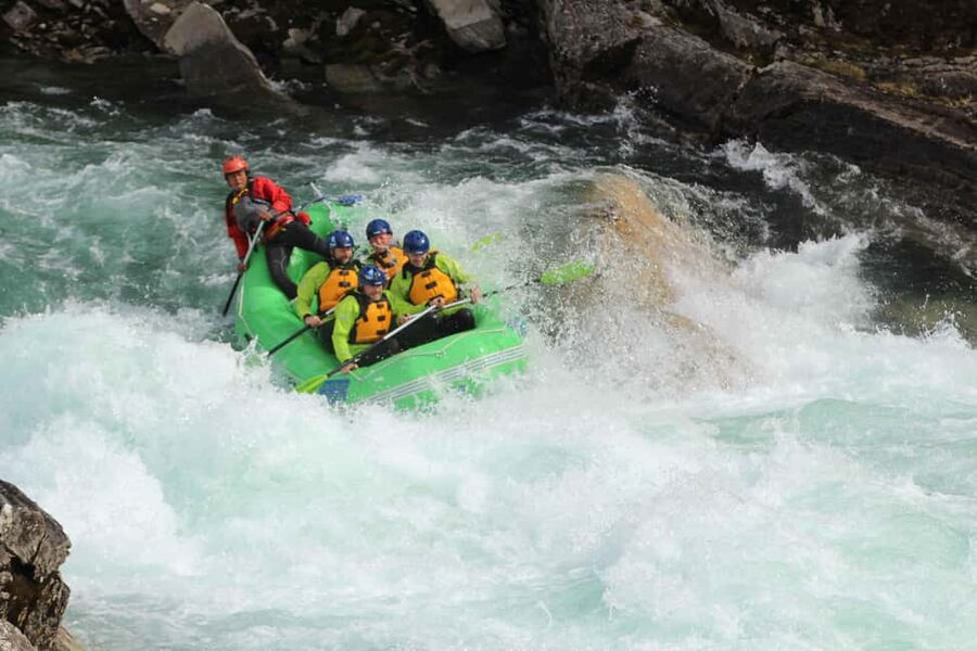 Voss: Thrilling Whitewater Rafting Guided Trip - The guide makes the difference