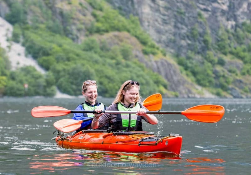 Vossevangen: Nærøyfjord Full-Day Guided Kayaking Trip - The 40-Minute Ride Toward the Fjord