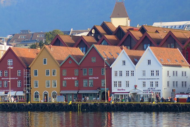 Walk with a Witch in 16th Century Bergen: A Self-Guided Fictional Tour - A witch’s-eye view of Bergen’s oldest streets