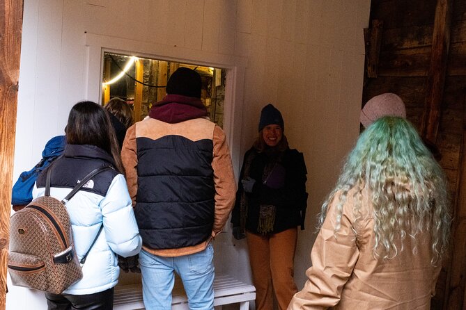 Walking Tour in Bergen of the Past and Present - What the two-hour format gives you